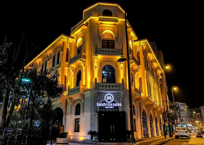 Bandirma Palas Hotel ホテル 2*